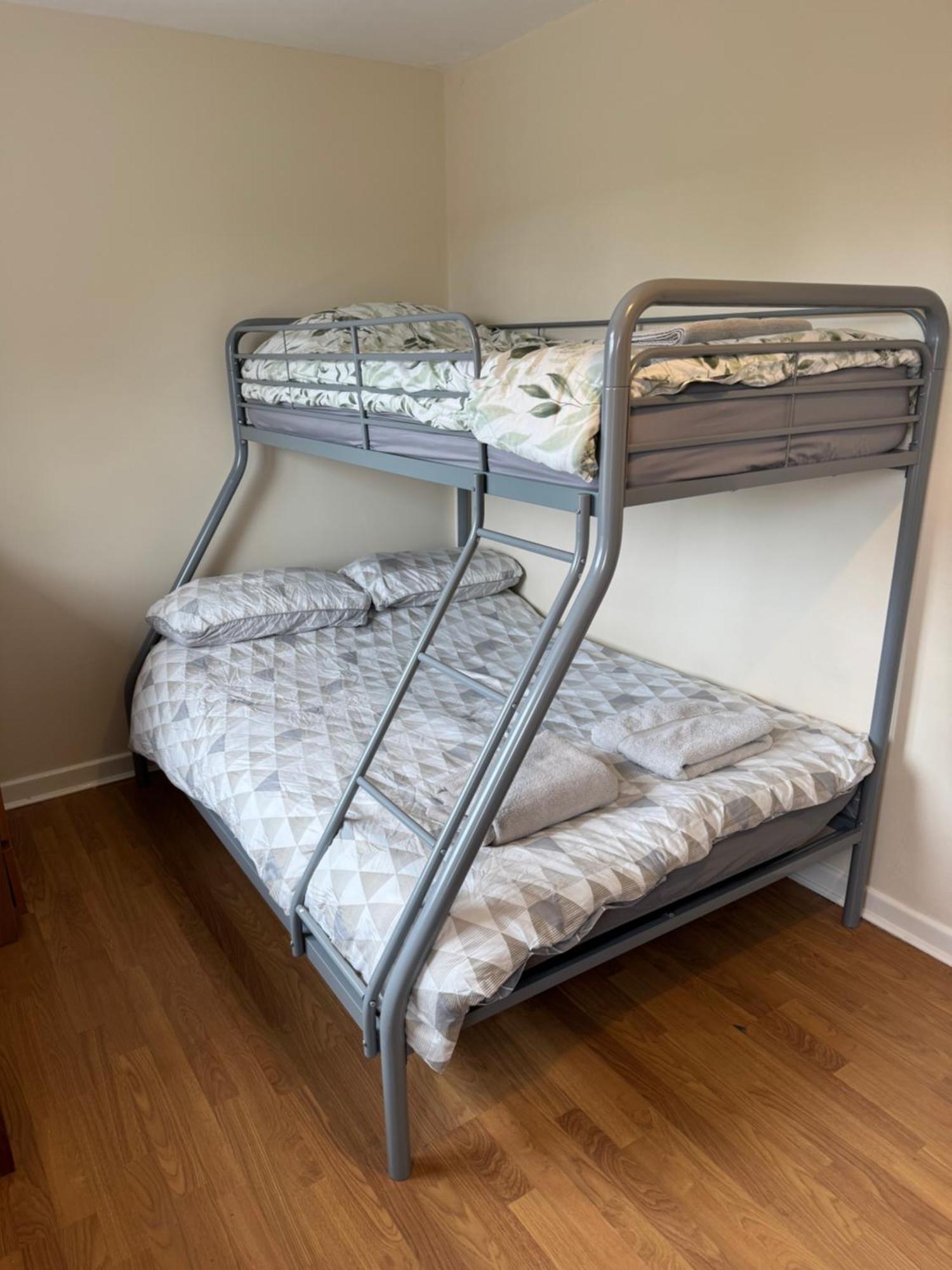 Modern, Quiet, Sleeps 9, Etihad, Coop Live, Манчестър Екстериор снимка