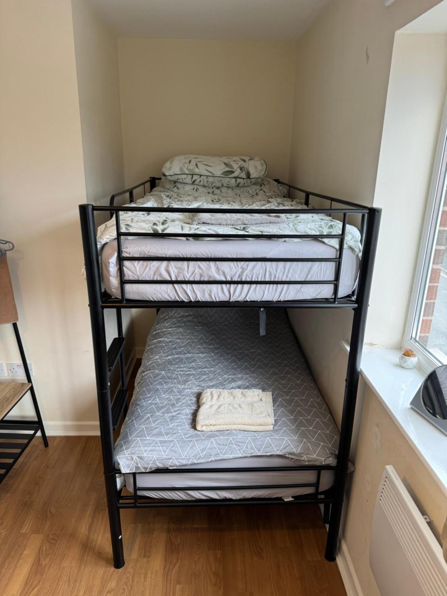 Modern, Quiet, Sleeps 9, Etihad, Coop Live, Манчестър Екстериор снимка
